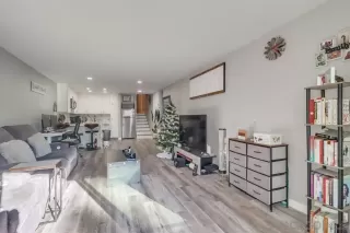 Photo #4: 230023116 Listing