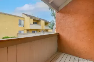 Photo #5: 230023136 Listing