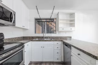 Photo #3: 230023157 Listing