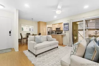 Photo #4: 230023165 Listing