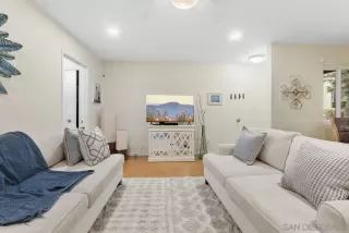 Photo #6: 230023165 Listing