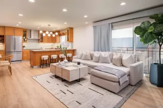 Photo #2: 230023166 Listing