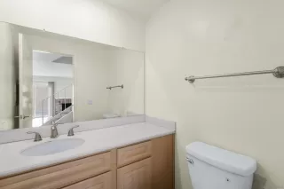 Photo #6: 230023202 Listing