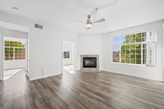 Photo #5: 230023205 Listing