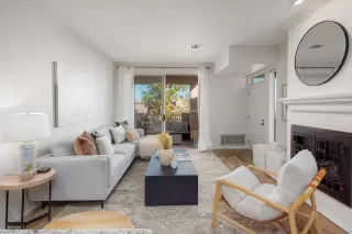 Photo #2: 230023225 Listing