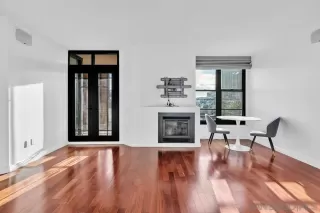 Photo #5: 230023234 Listing 