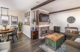 Photo #4: 230023241 Listing