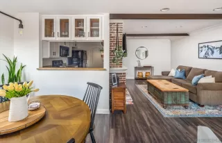 Photo #6: 230023241 Listing