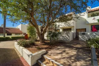 Photo #2: 230023260 Listing