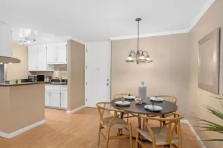 Photo #5: 230023265 Listing