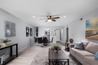 Photo #4: 230023267 Listing