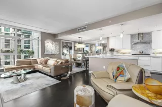 Photo #3: 230023273 Listing