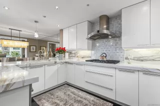 Photo #6: 230023273 Listing