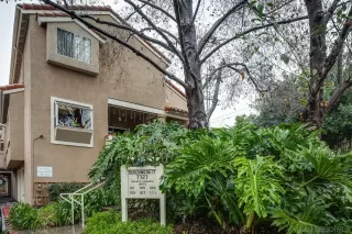 Photo #5: 230023274 Listing