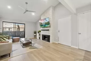 Photo #6: 230023279 Listing