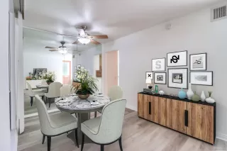 Photo #2: 230023280 Listing 