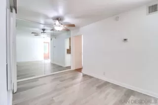 Photo #6: 230023280 Listing 