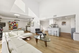 Photo #2: 230023300 Listing