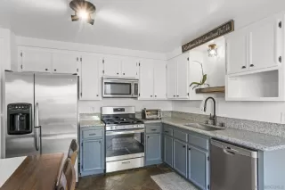 Photo #5: 230023305 Listing