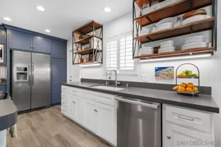 Photo #4: 230023330 Listing