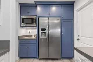 Photo #6: 230023330 Listing