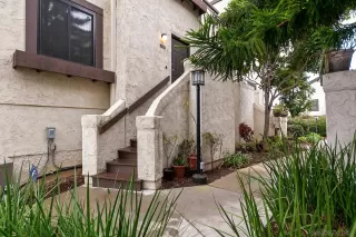 Photo #3: 230023335 Listing