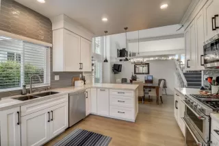 Photo #4: 230023337 Listing 