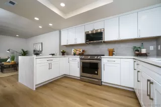 Photo #3: 230023339 Listing