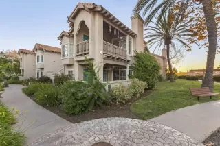 Photo #1: 230023368 Listing