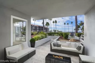 Photo #6: 230023397 Listing