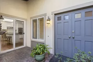 Photo #4: 230023406 Listing