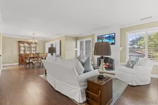 Photo #6: 230023406 Listing