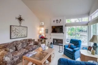 Photo #5: 230023411 Listing 