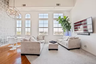 Photo #6: 230023449 Listing 