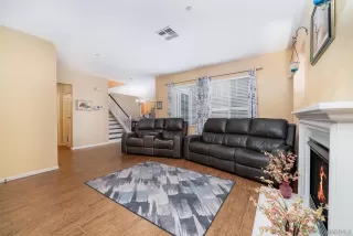 Photo #3: 230023454 Listing