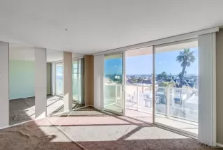 Photo #6: 230023510 Listing