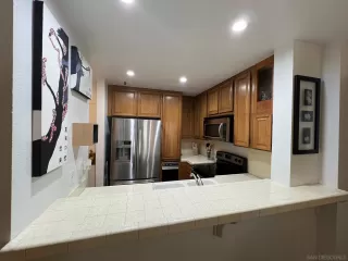 Photo #6: 230023526 Listing 