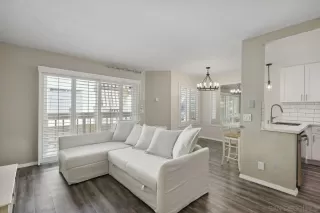 Photo #6: 230023534 Listing