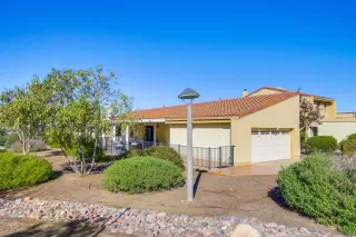 Photo #3: 230023552 Listing