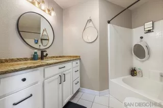 Photo #5: 230023554 Listing