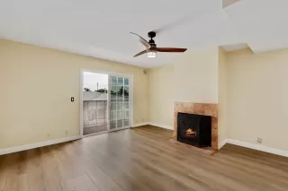 Photo #4: 230023592 Listing