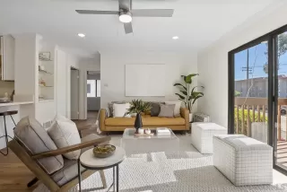 Photo #4: 230023615 Listing