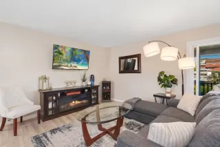 Photo #4: 230023635 Listing