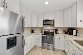 Photo #6: 230023635 Listing