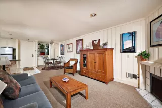 Photo #6: 230023685 Listing 