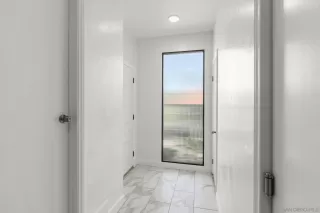 Photo #3: 230023686 Listing