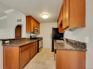 Photo #5: 230023802 Listing 