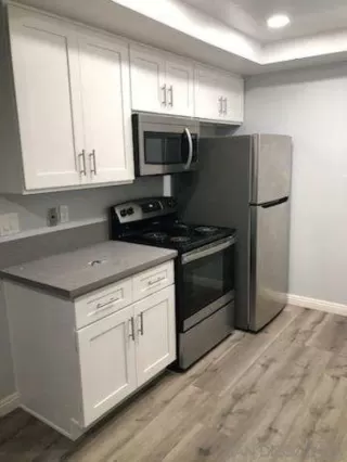 Photo #3: 230023808 Listing 