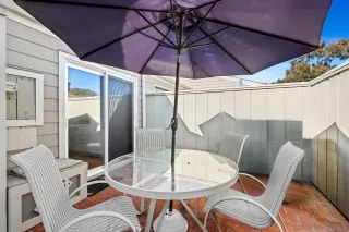 Photo #3: 230023811 Listing