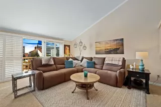 Photo #6: 230023811 Listing